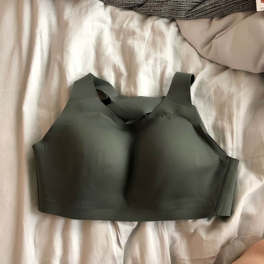 Lululemon Enlite Sports Bra